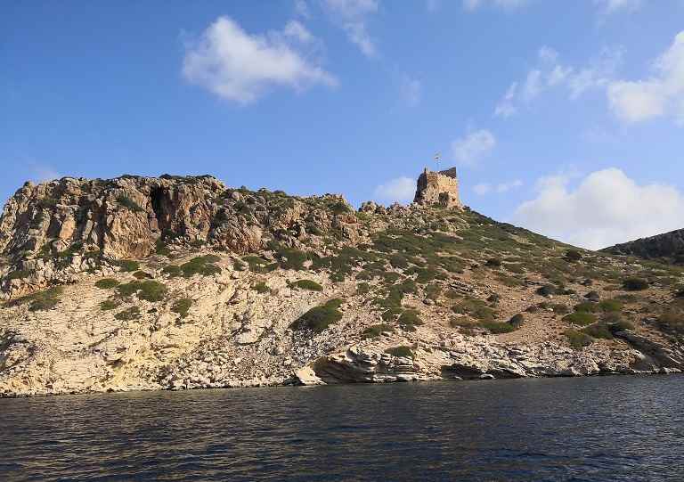 castell-vom-ausflugsboot-gesehen