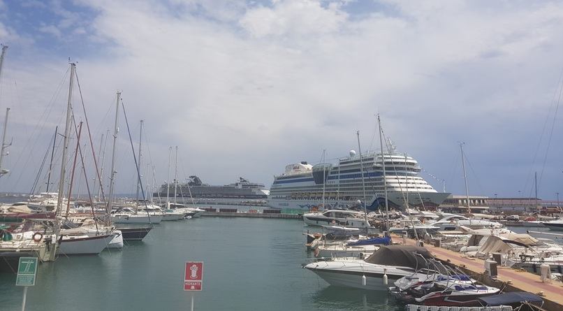 kreuzfahrtschiffe-in-palma-de-mallorca