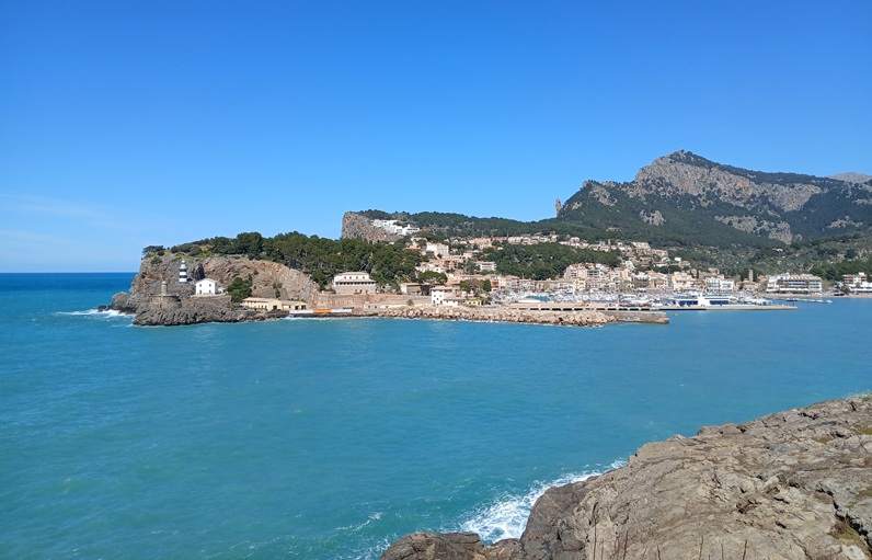 wanderung-leuchtturm-soller-hafen